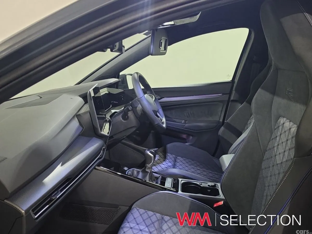 Volkswagen Golf Estate, Petrol, 2026, Grey