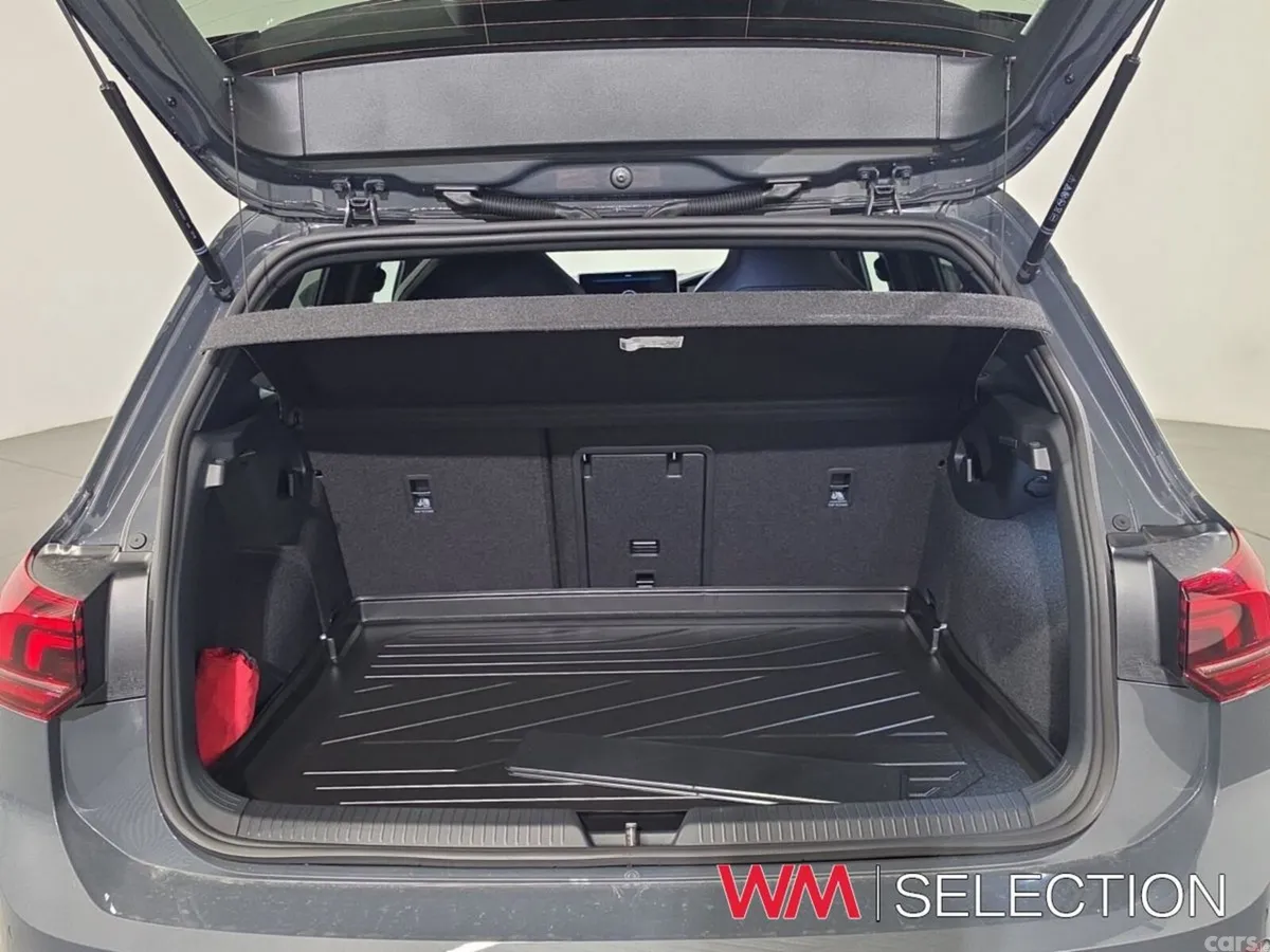 Volkswagen Golf Estate, Petrol, 2026, Grey