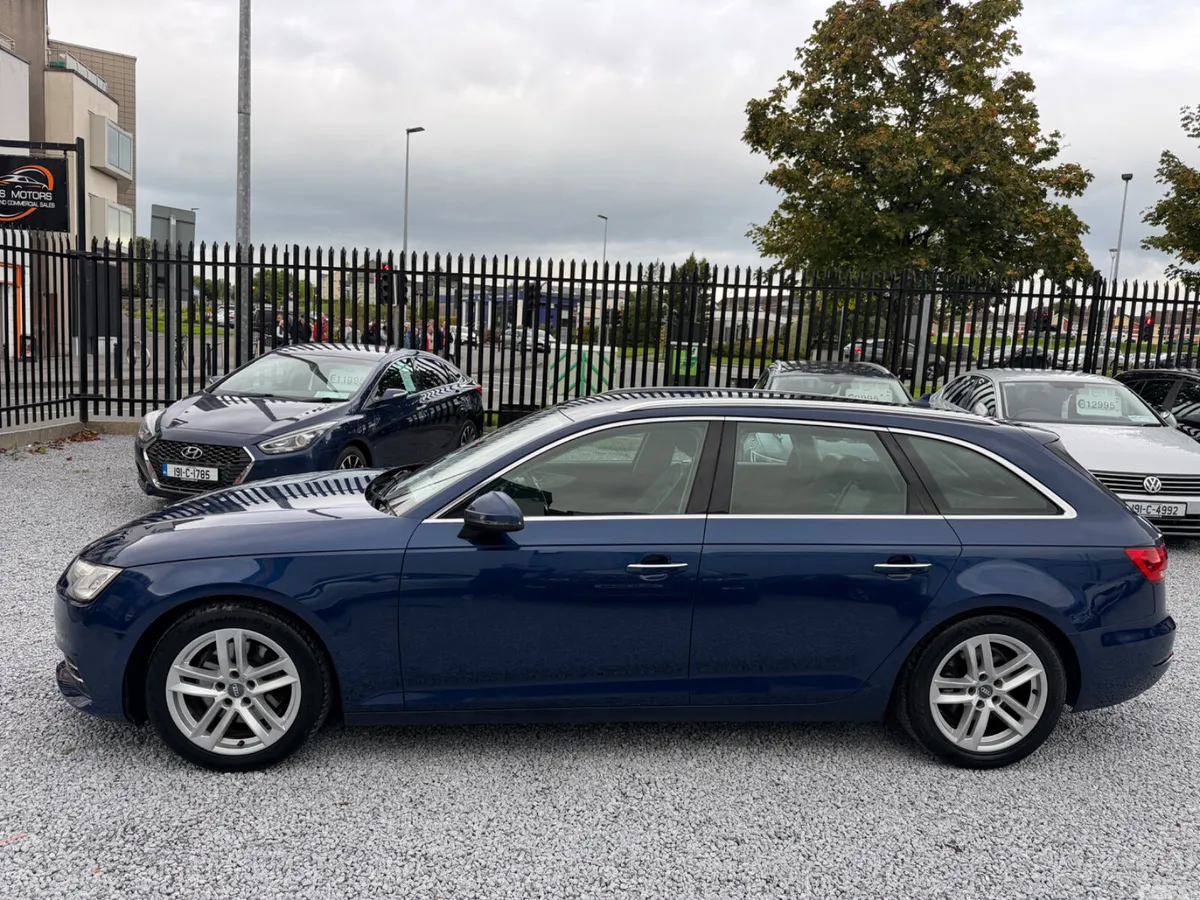Audi A4 Estate, Diesel, 2016, Blue