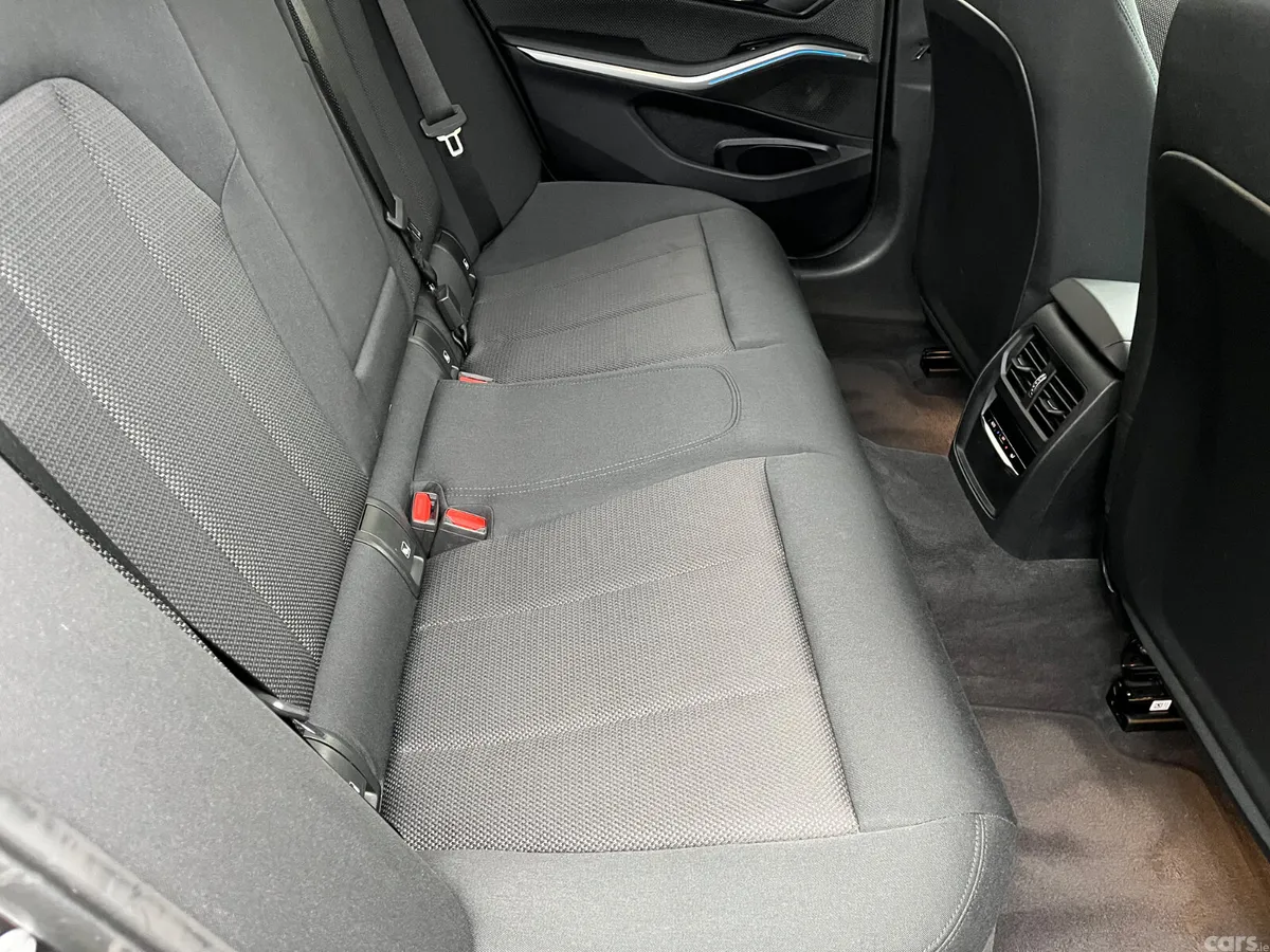 BMW 3-Series Saloon, Petrol Hybrid, 2022, Grey