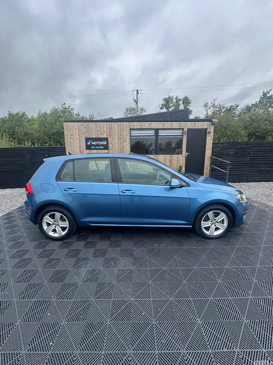 Volkswagen Golf Hatchback, Petrol, 2015, Blue