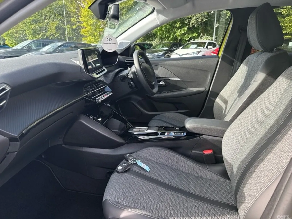 Peugeot 208 Hatchback, Petrol Hybrid, 2024, Yellow
