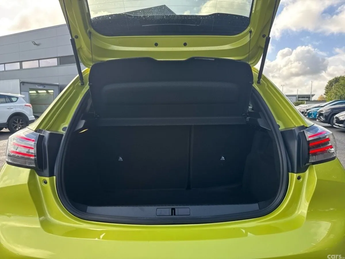 Peugeot 208 Hatchback, Petrol Hybrid, 2024, Yellow