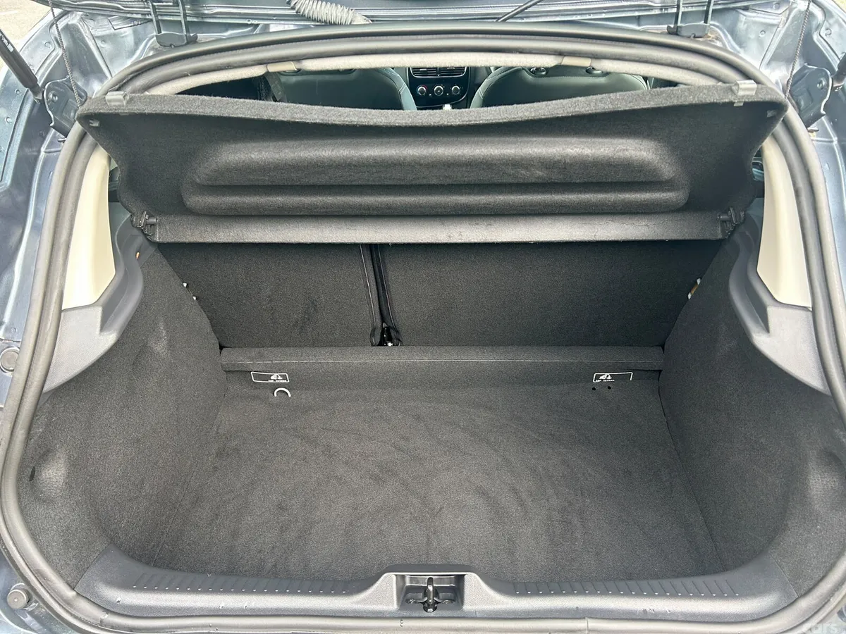 Renault Clio Hatchback, Petrol, 2017, Grey