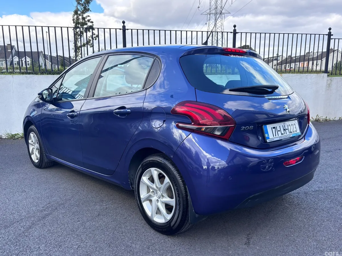 Peugeot 208 Hatchback, Diesel, 2017, Blue
