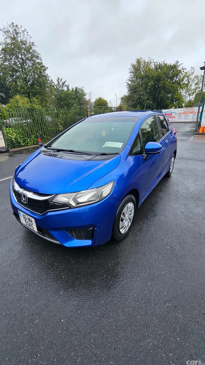 Honda Fit Hatchback, Petrol, 2016, Blue