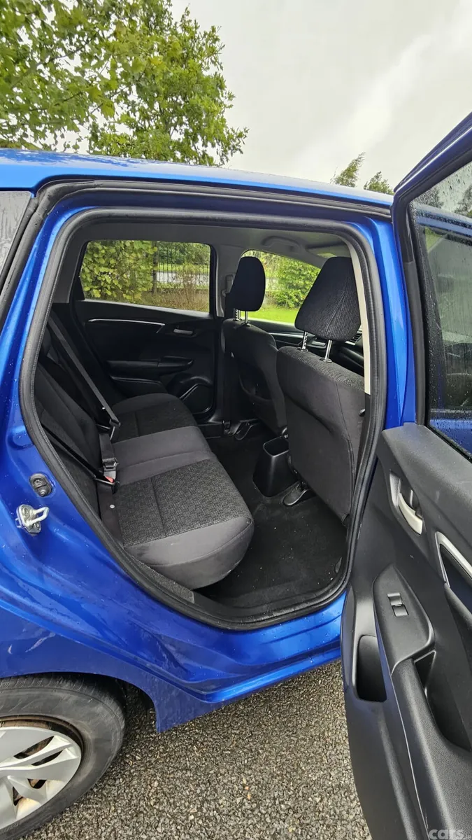 Honda Fit Hatchback, Petrol, 2016, Blue