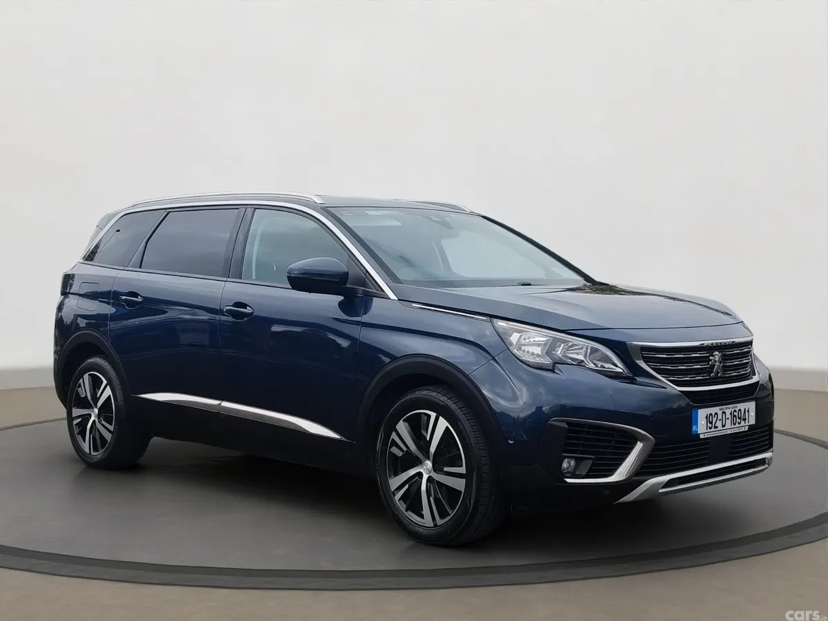 Peugeot 5008 MPV, Diesel, 2019, Blue