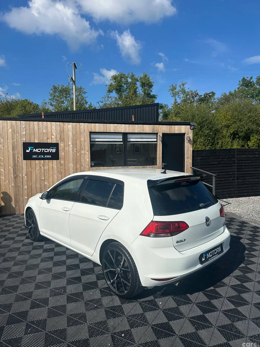 Volkswagen Golf Hatchback, Petrol, 2014, White