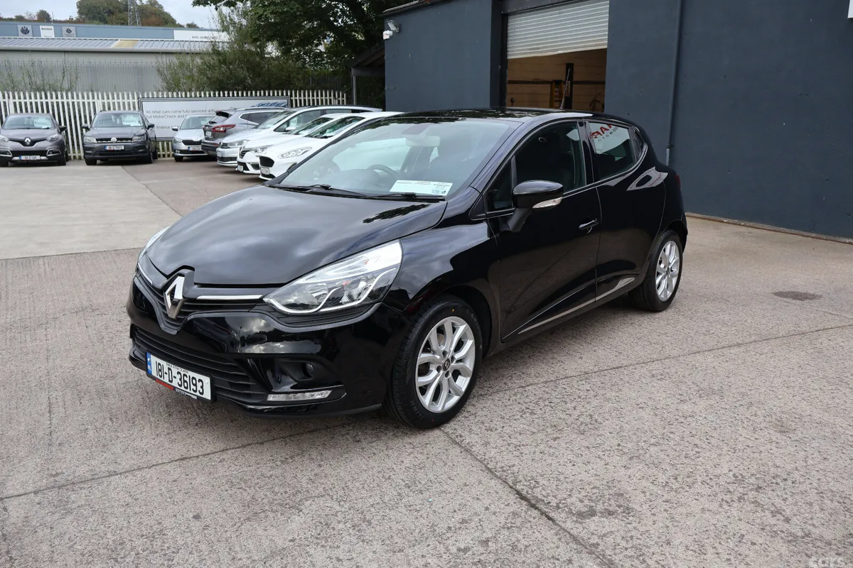Renault Clio Hatchback, Petrol, 2018, Black