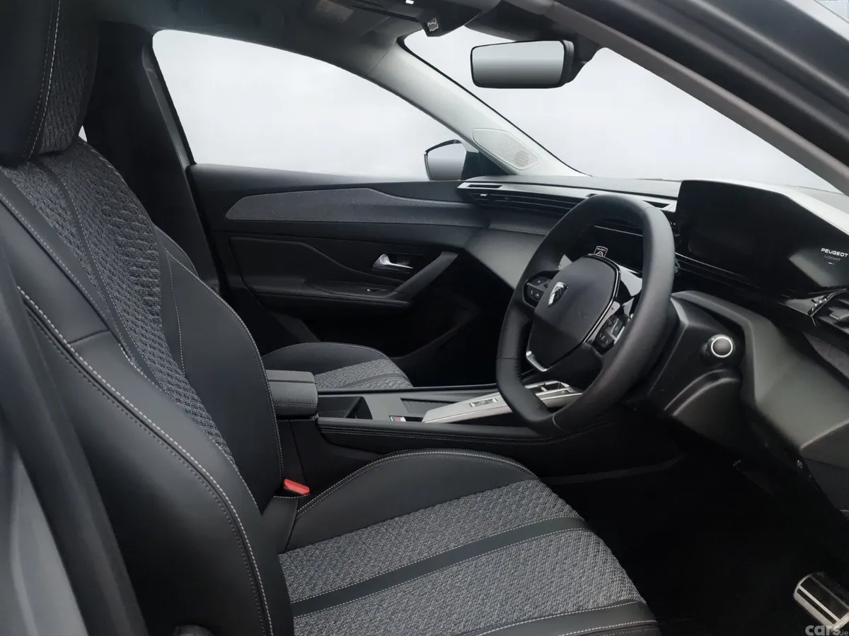 Peugeot 308 Hatchback, Electric, 2026, Silver