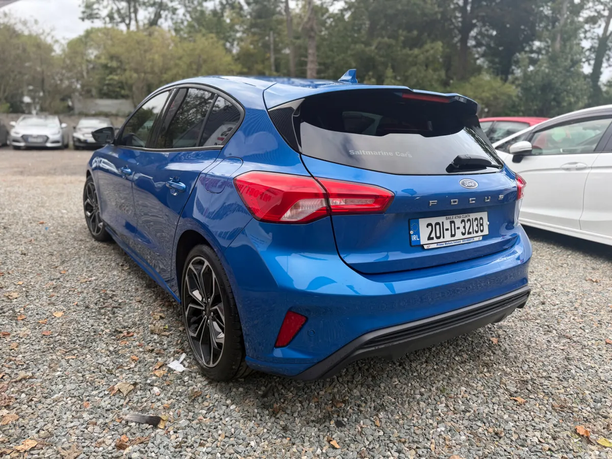 Ford Focus Hatchback, Diesel, 2020, Blue