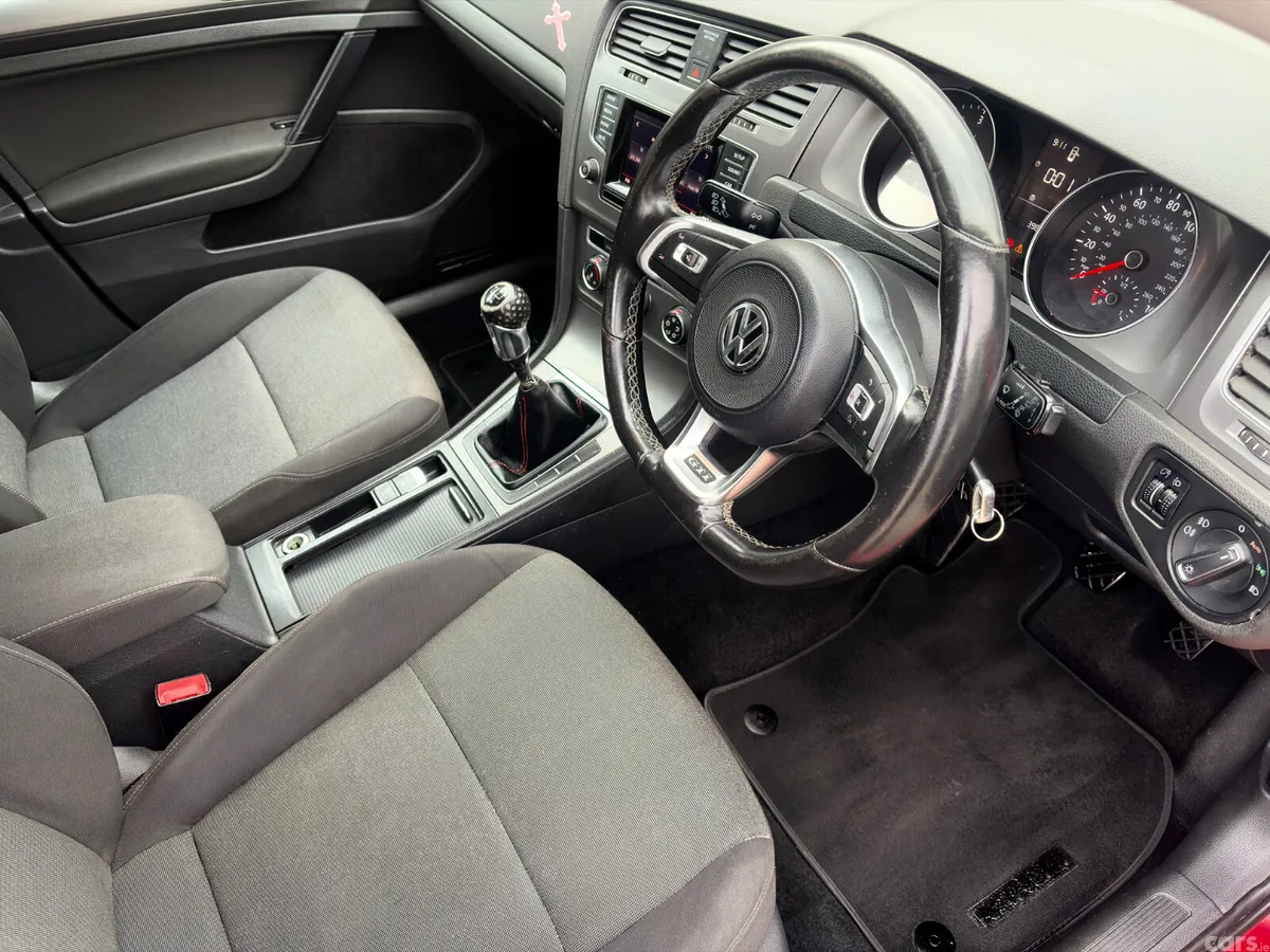 Volkswagen Golf Hatchback, Diesel, 2013, Red