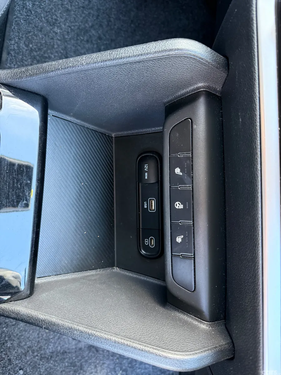 Kia Sportage SUV, Diesel, 2022, Brown