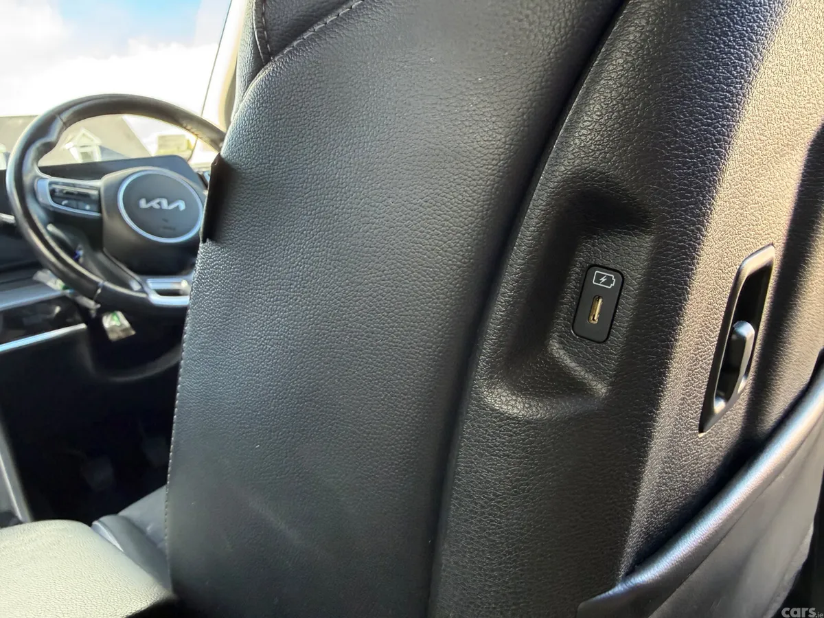Kia Sportage SUV, Diesel, 2022, Brown