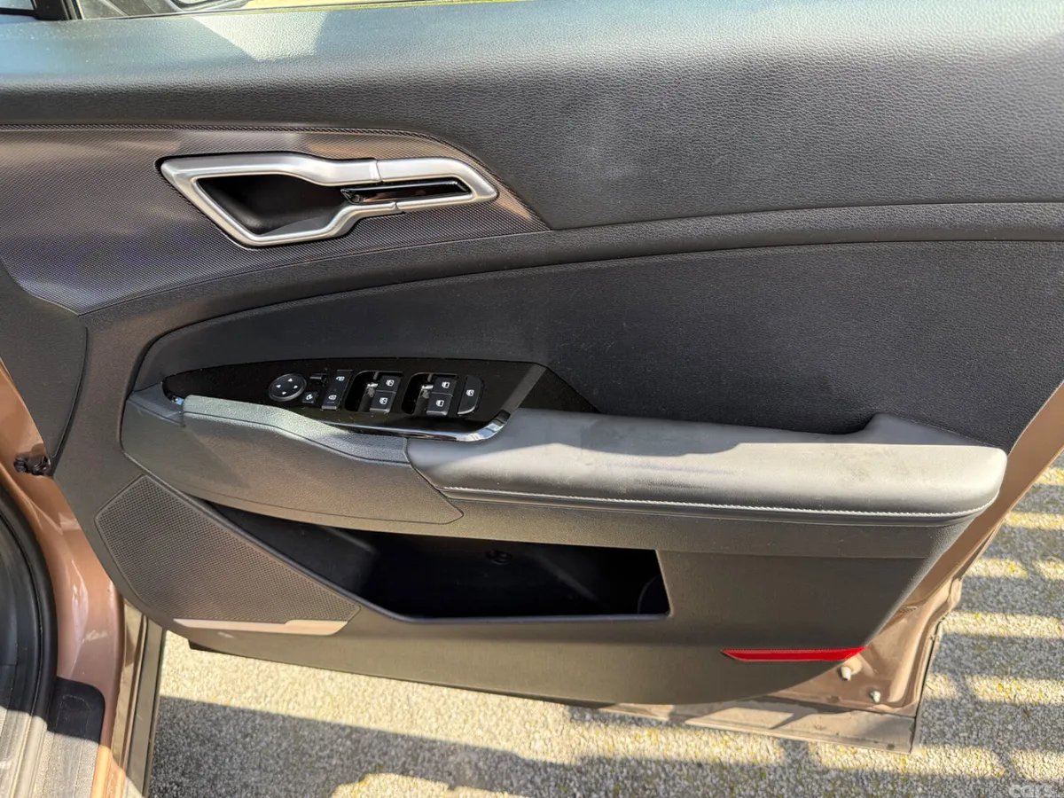 Kia Sportage SUV, Diesel, 2022, Brown