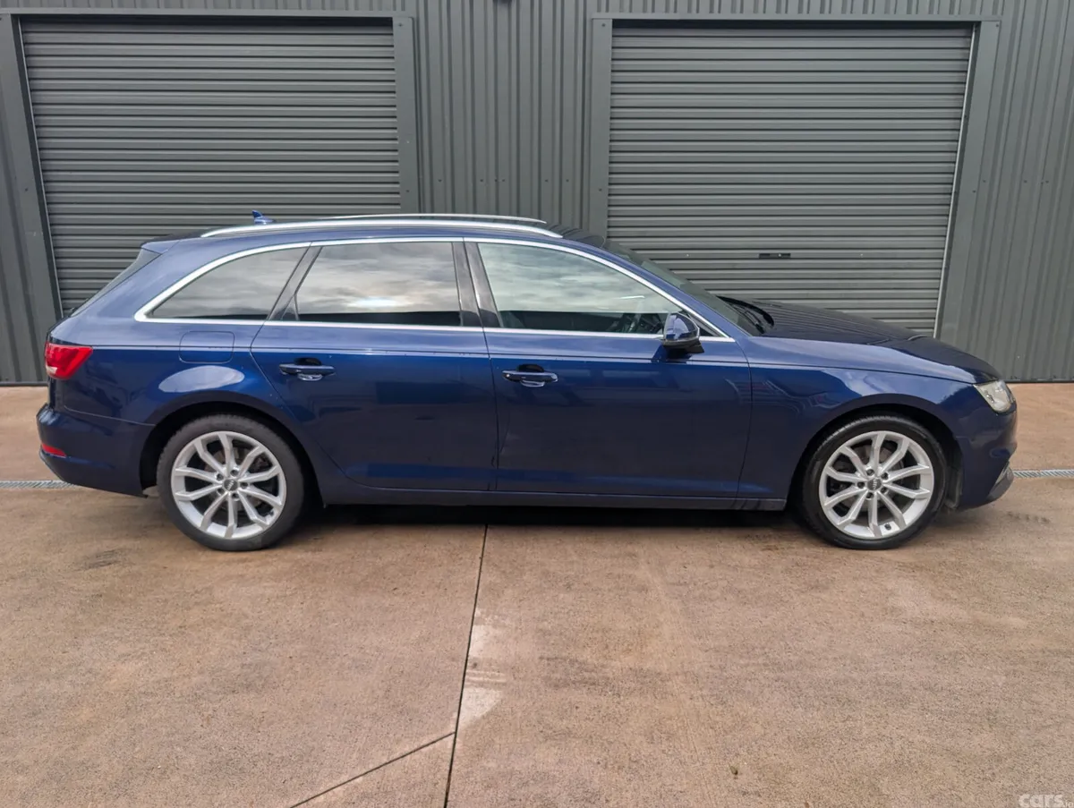 Audi A4 Estate, Diesel, 2019, Blue