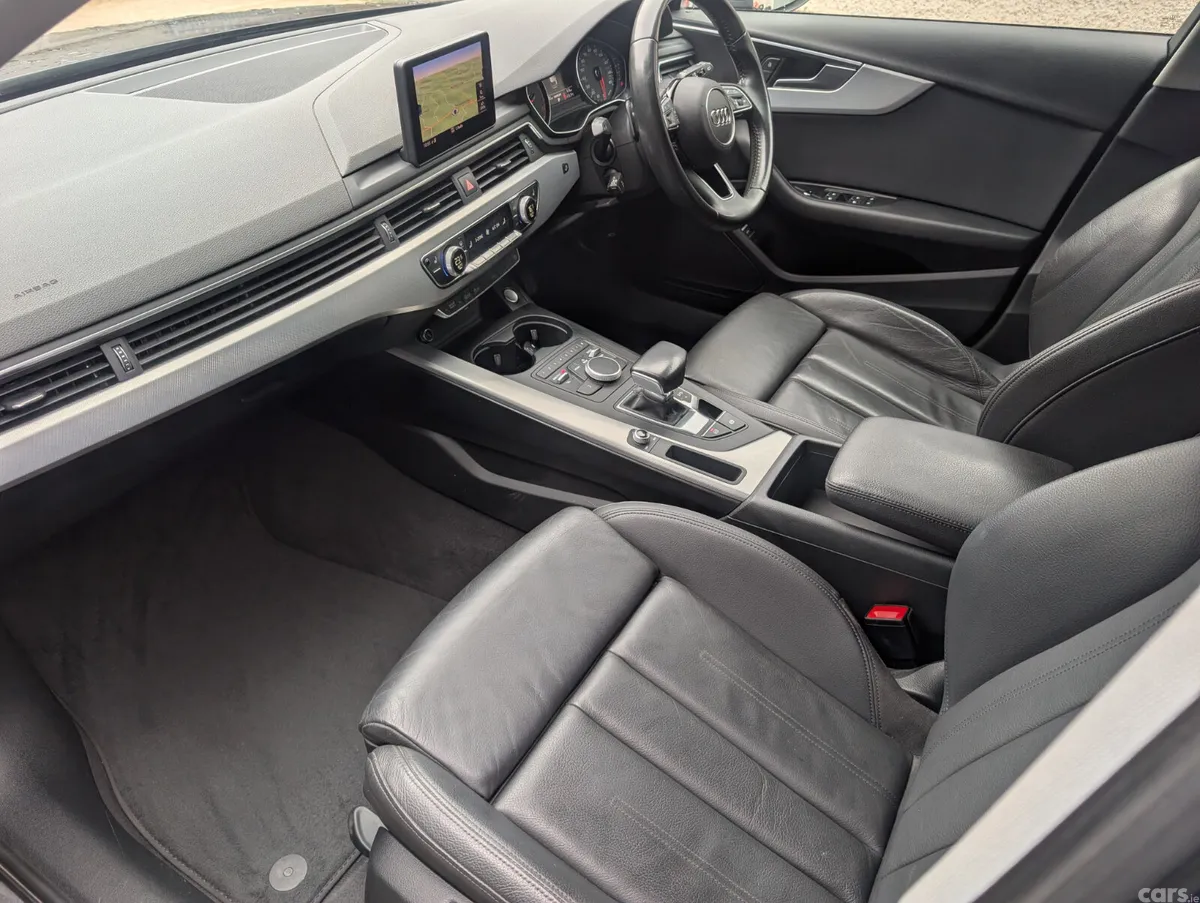 Audi A4 Estate, Diesel, 2019, Blue