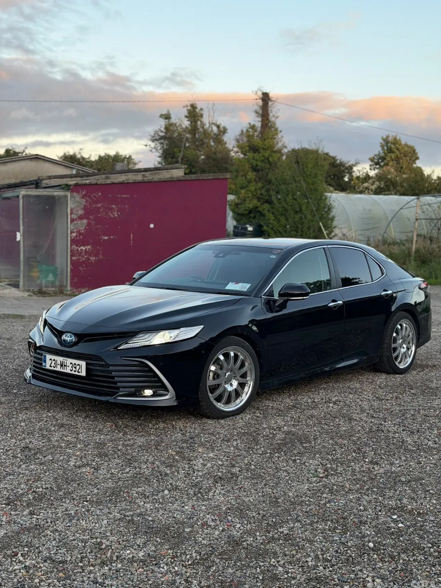 Toyota Camry Saloon, Petrol Hybrid, 2023, Black