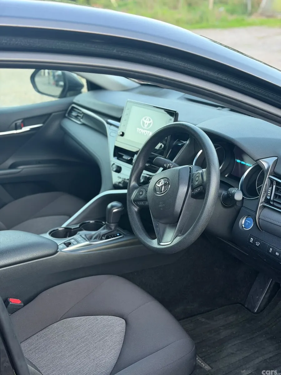 Toyota Camry Saloon, Petrol Hybrid, 2023, Black