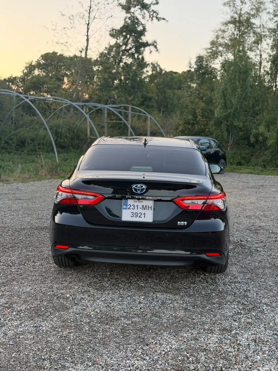 Toyota Camry Saloon, Petrol Hybrid, 2023, Black