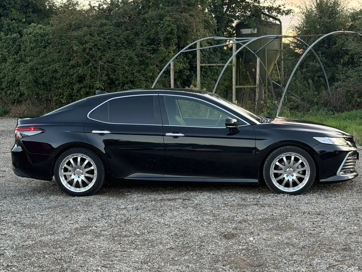 Toyota Camry Saloon, Petrol Hybrid, 2023, Black