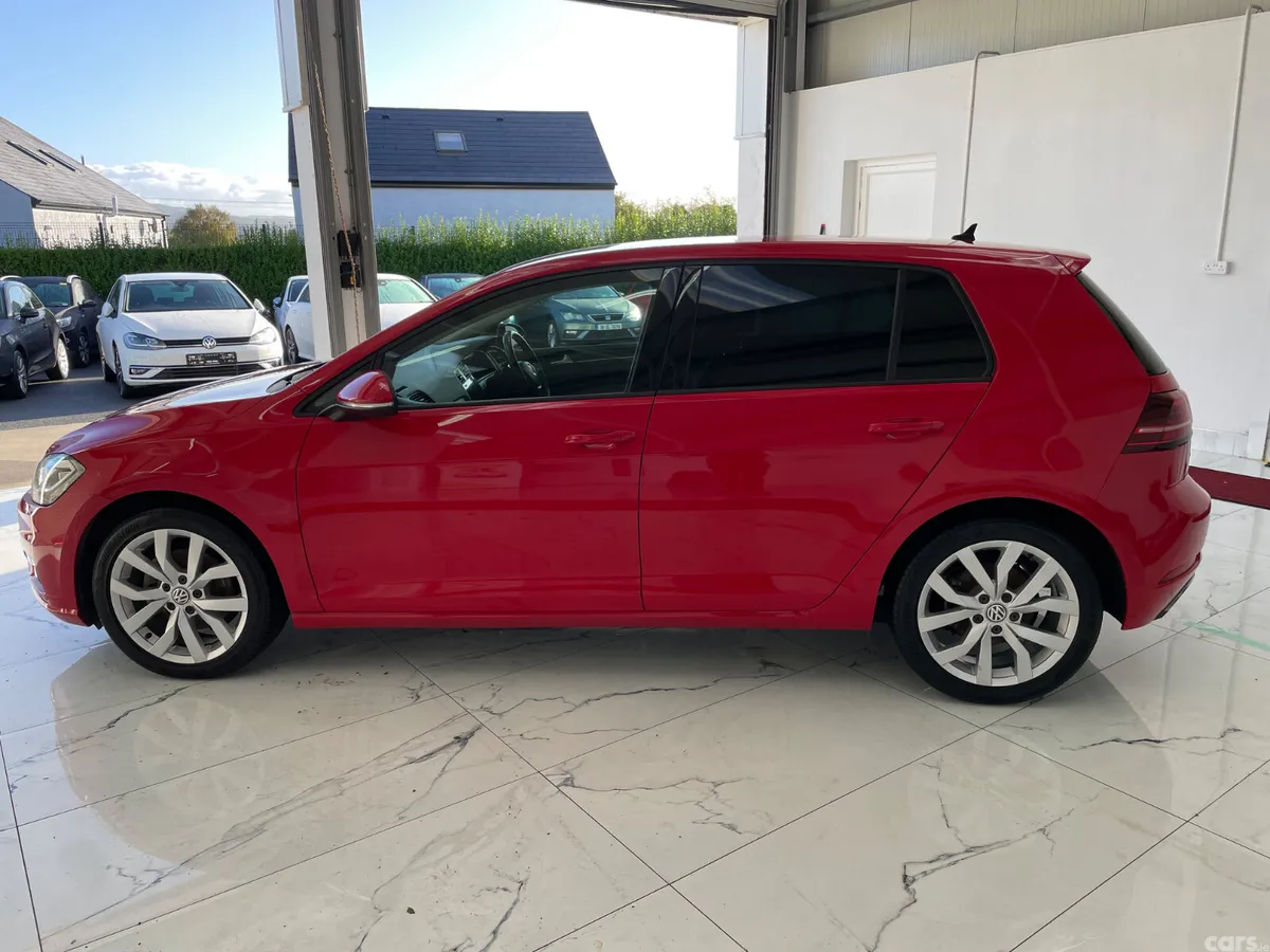 Volkswagen Golf Hatchback, Petrol, 2018, Red
