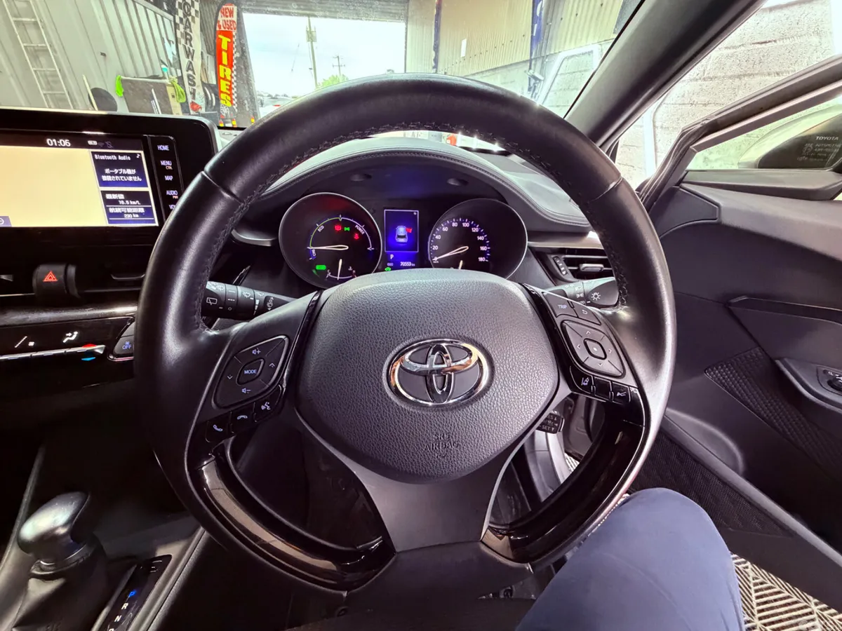 Toyota C-HR SUV, Petrol Hybrid, 2018, Grey