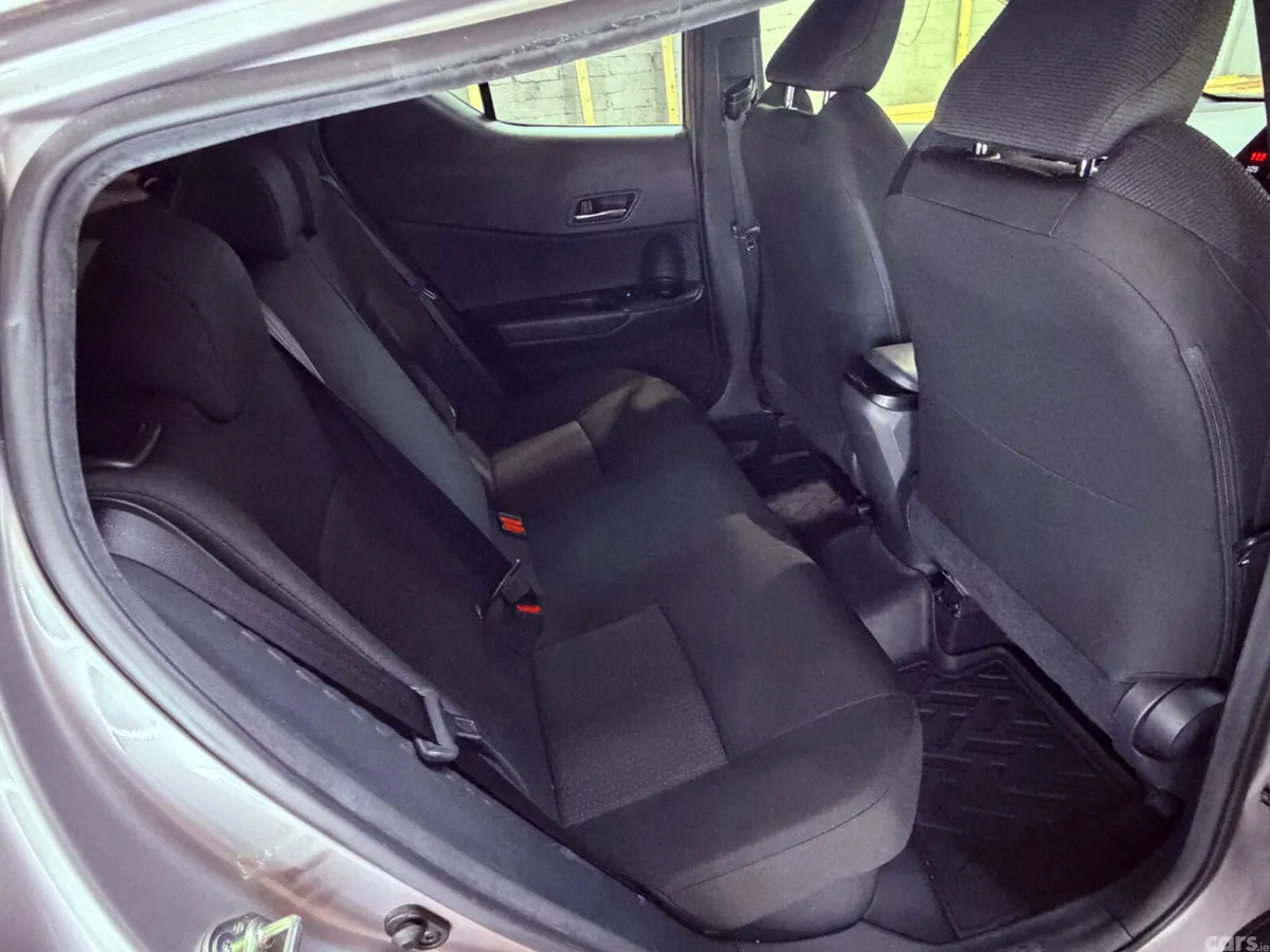 Toyota C-HR SUV, Petrol Hybrid, 2018, Grey