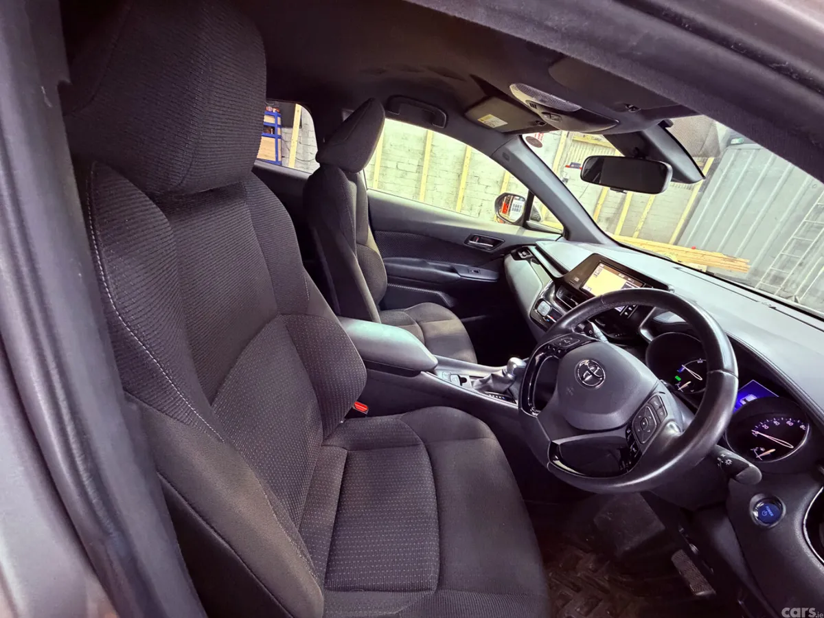 Toyota C-HR SUV, Petrol Hybrid, 2018, Grey