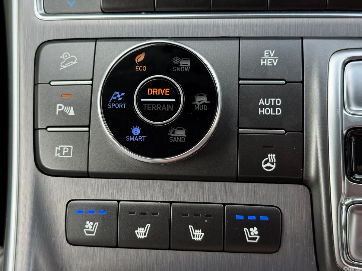 Hyundai Santa Fe SUV, Petrol Plug-in Hybrid, 2023, Black