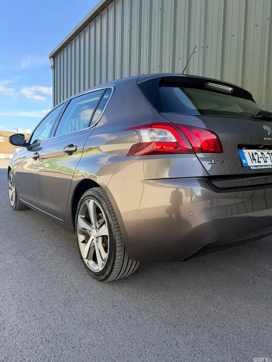 Peugeot 308 Hatchback, Diesel, 2014, Grey