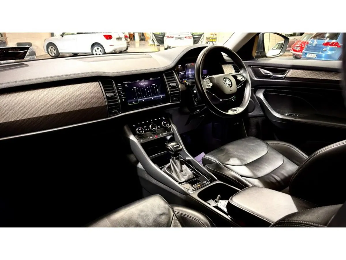 Skoda Kodiaq Estate, Diesel, 2023, Grey