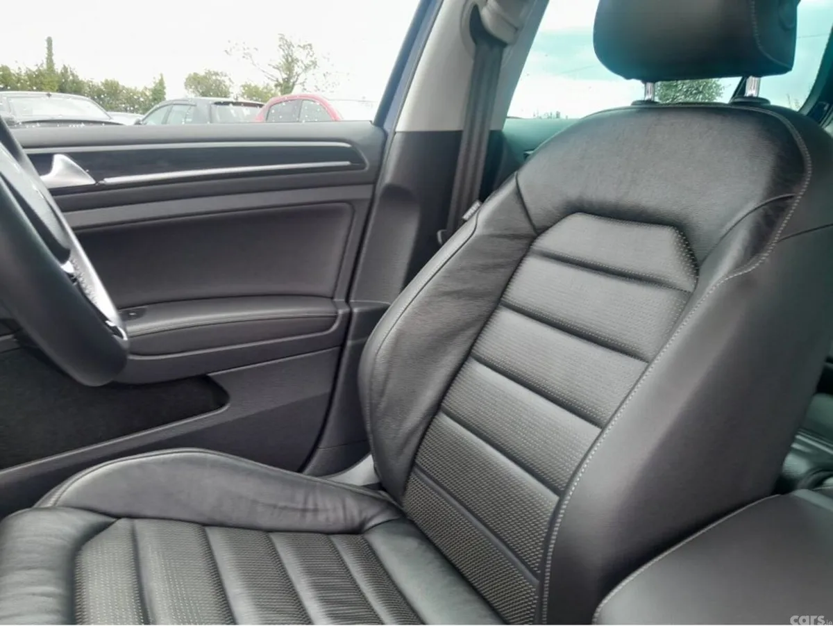 Volkswagen Golf Hatchback, Diesel, 2019, Blue