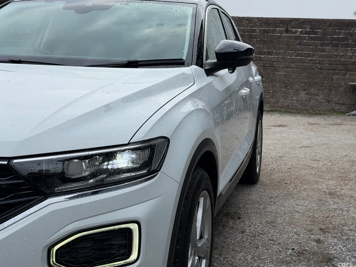 Volkswagen T-Roc MPV, Diesel, 2021, White