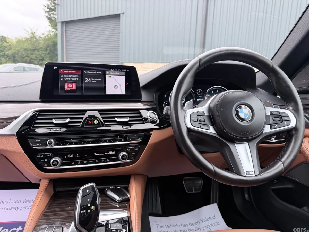 BMW 5-Series Saloon, Petrol Plug-in Hybrid, 2017, Grey