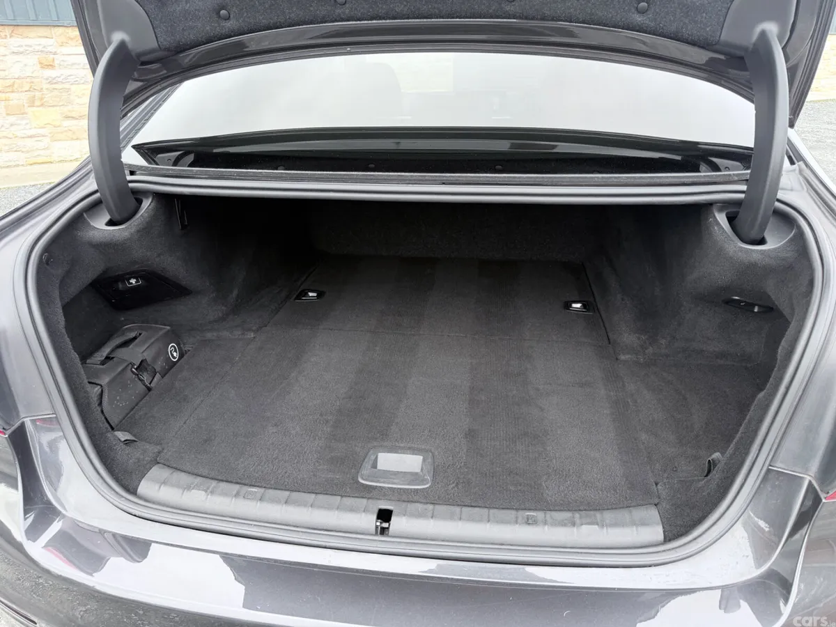 BMW 5-Series Saloon, Petrol Plug-in Hybrid, 2017, Grey