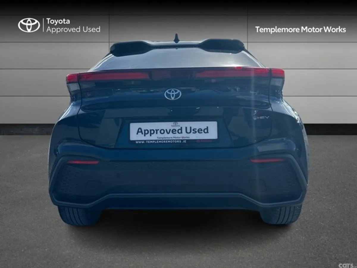 Toyota C-HR SUV, Petrol Hybrid, 2025, Blue