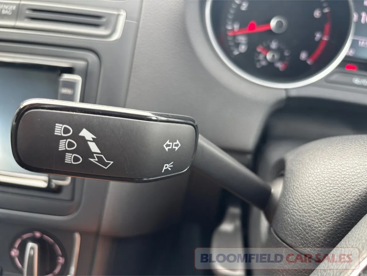 Volkswagen Polo Hatchback, Petrol, 2015, Silver