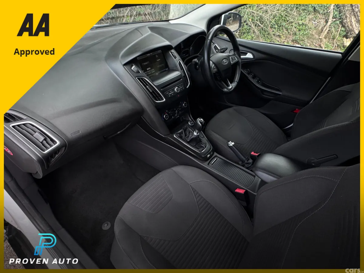 Ford Focus Hatchback, Petrol, 2015, White