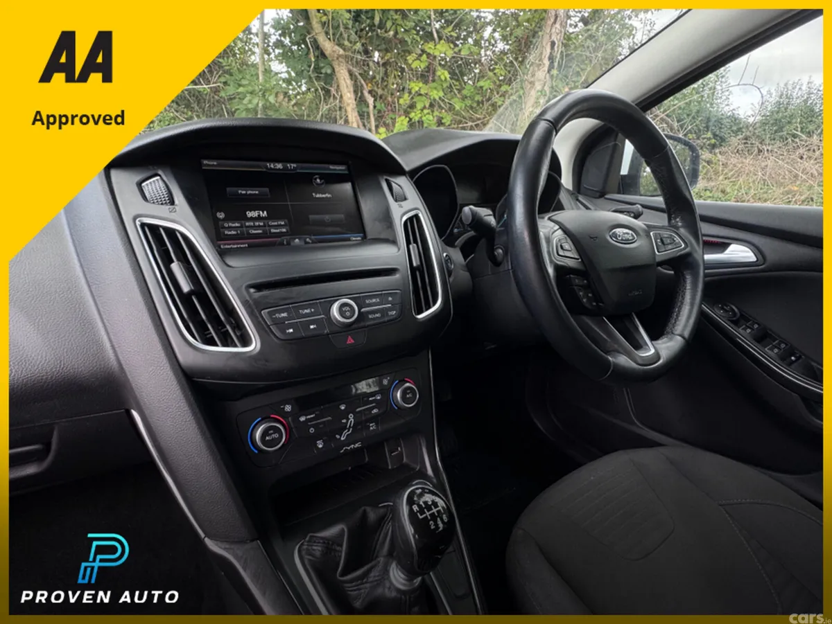 Ford Focus Hatchback, Petrol, 2015, White