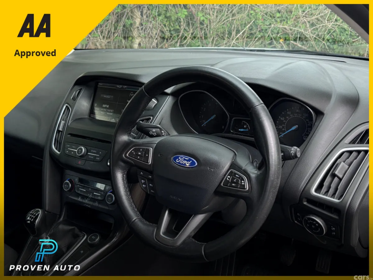 Ford Focus Hatchback, Petrol, 2015, White
