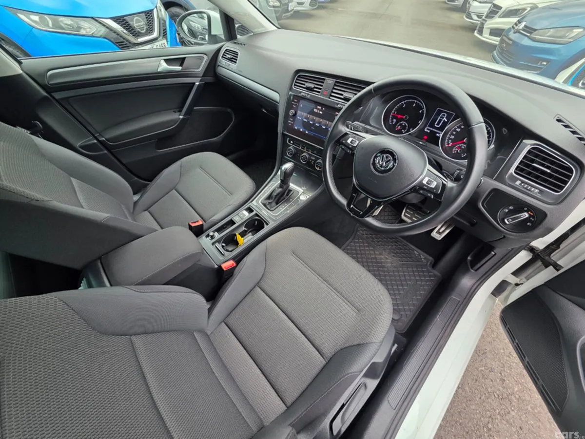 Volkswagen Golf Estate, Diesel, 2019, White