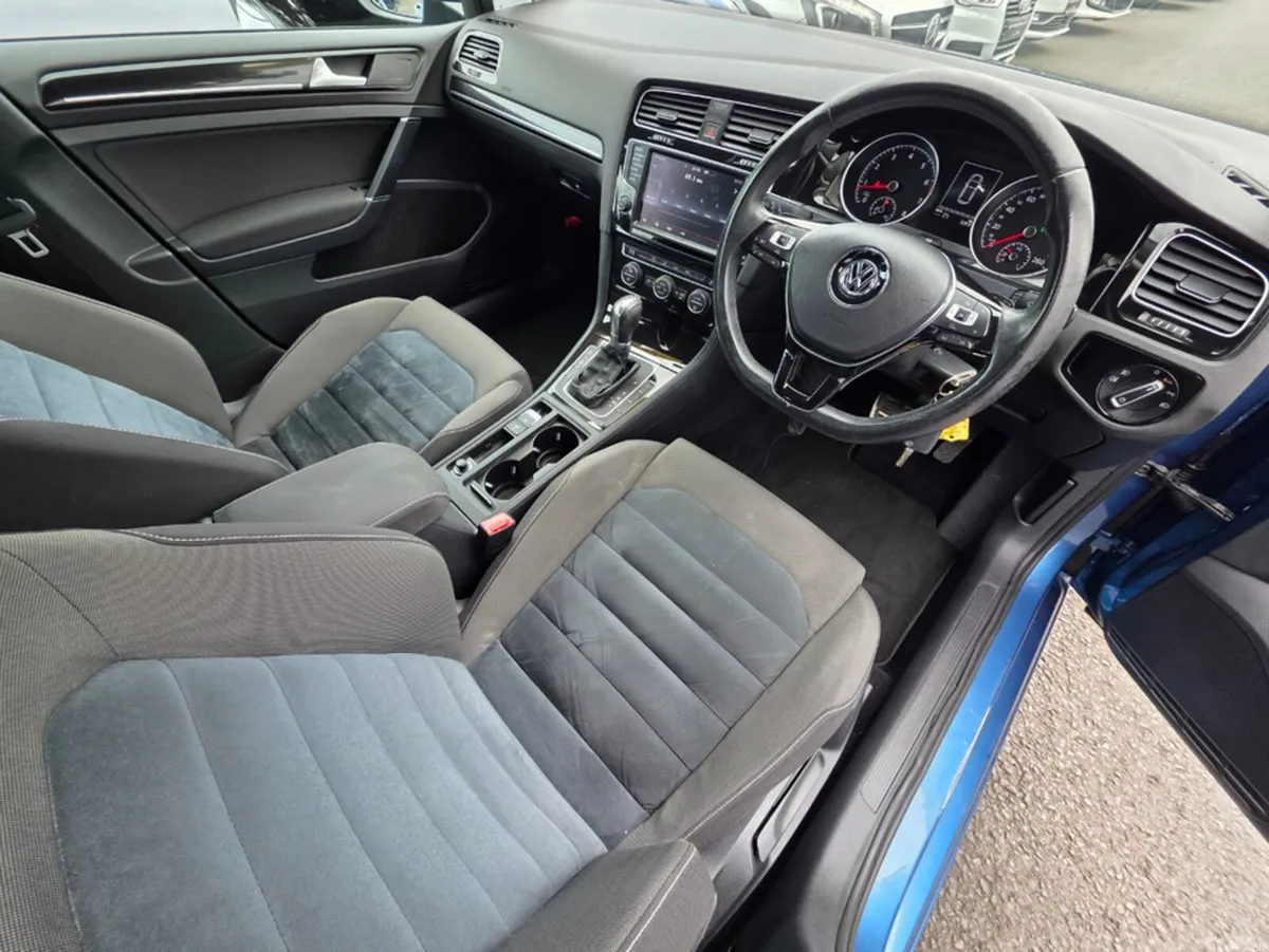 Volkswagen Golf Hatchback, Petrol, 2014, Blue
