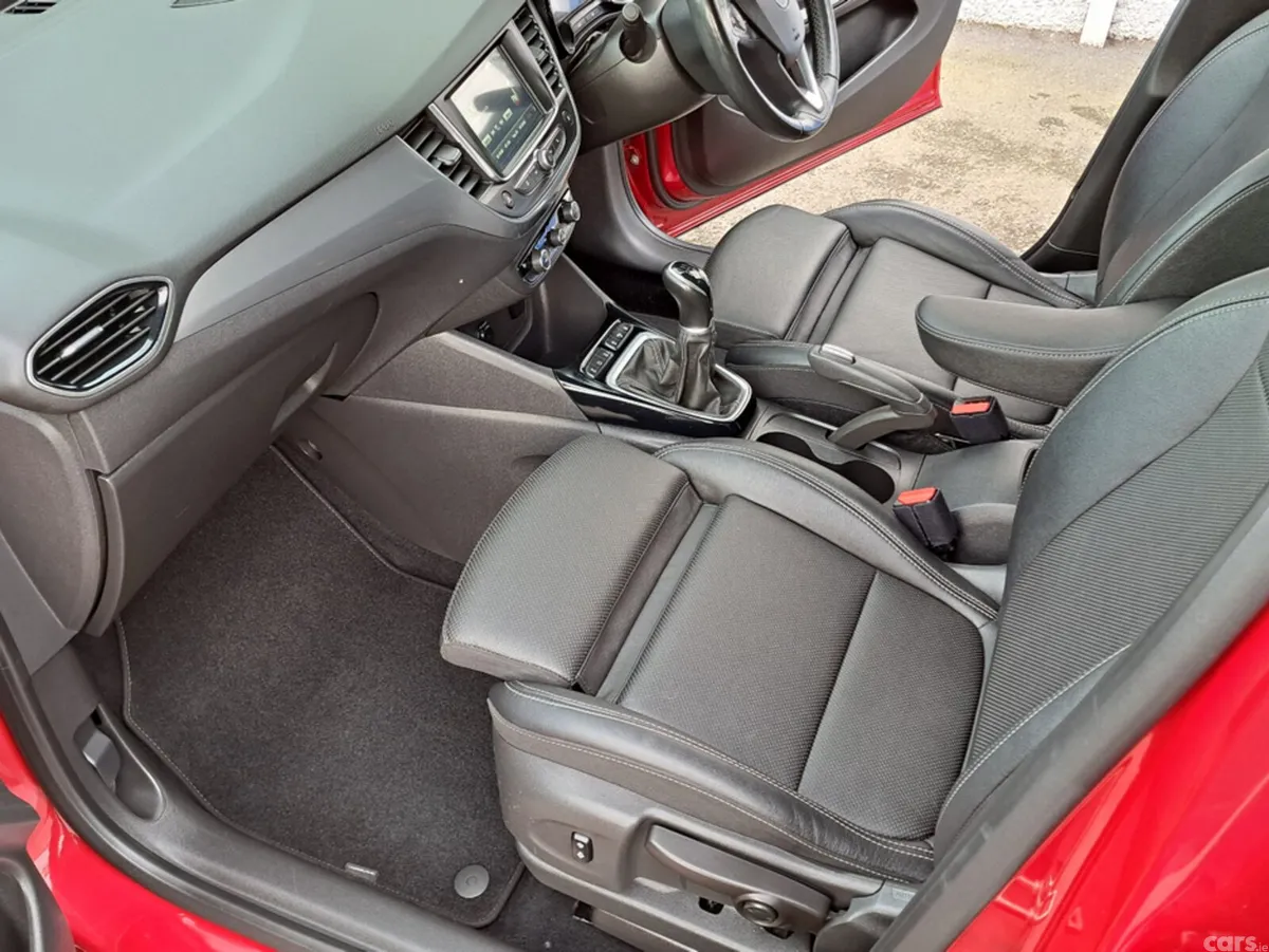 Opel Crossland SUV, Petrol, 2022, Red
