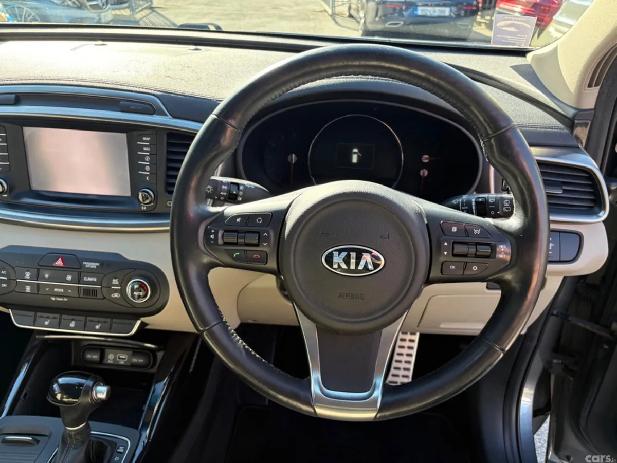 Kia Sorento SUV, Diesel, 2017, Grey