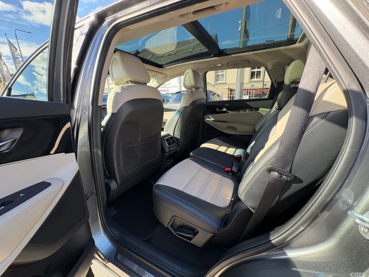 Kia Sorento SUV, Diesel, 2017, Grey