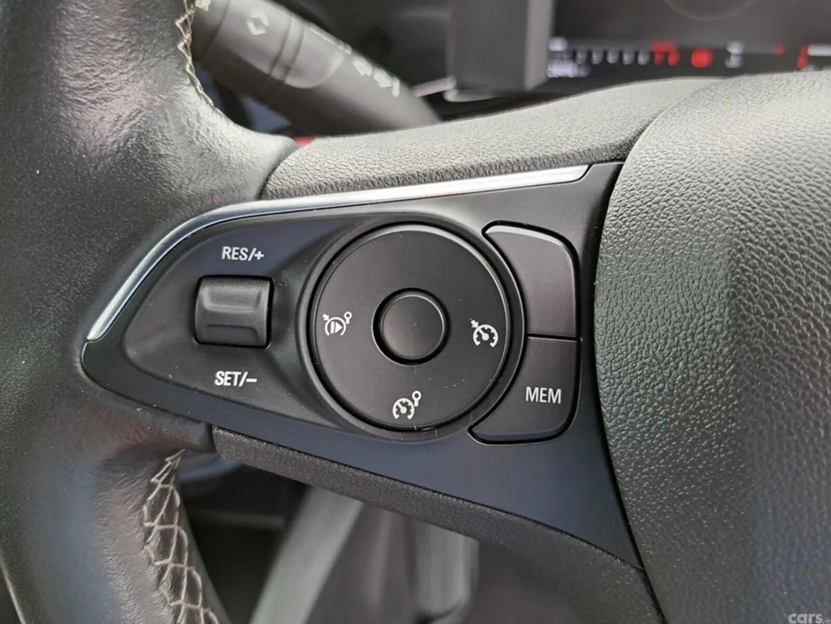 Opel Mokka MPV, Petrol, 2022, Grey