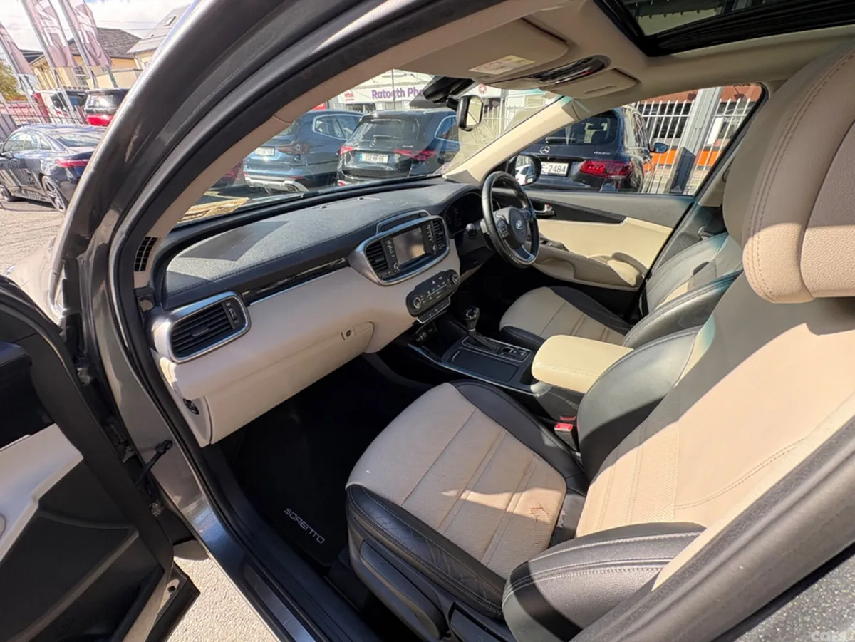 Kia Sorento SUV, Diesel, 2017, Grey