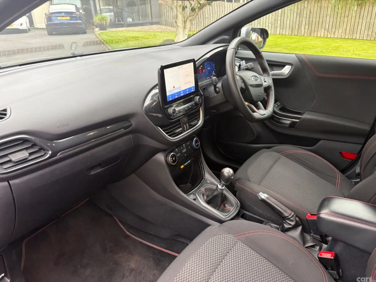 Ford Puma Hatchback, Petrol Hybrid, 2023, Silver